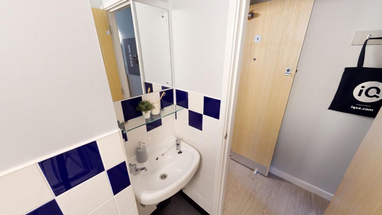 Ensuite Bedrooms At Great Newton House In * Liverpool